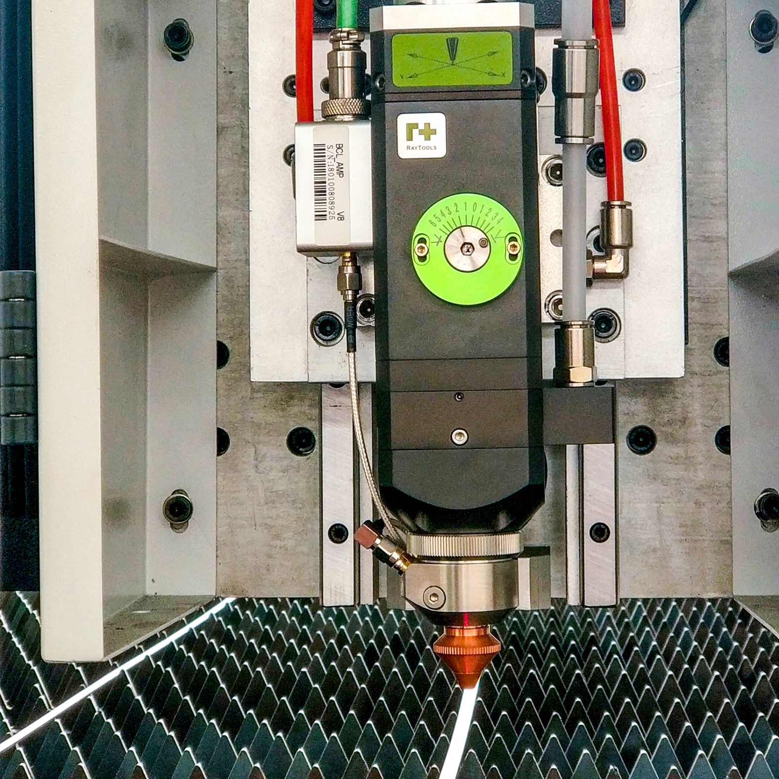 Laserový řezací stroj pro těžký průmysl řady FLS