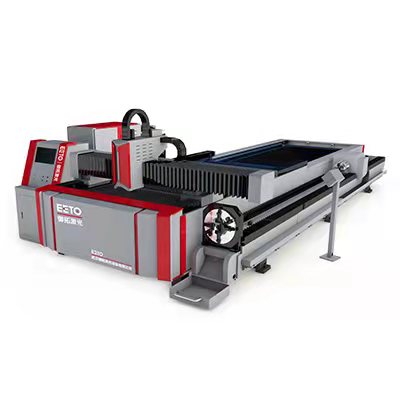 Laserový řezací stroj řady FLSP 3000W Raytools pro zemědělské stroje